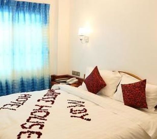 Mandalay White House Hotel