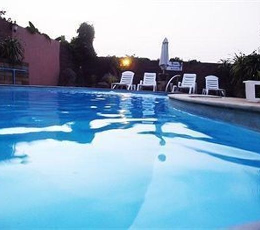 Baan Dahla Resort