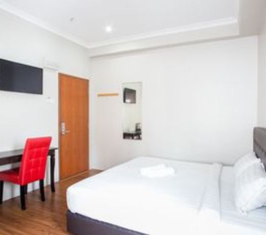 Moment Hotel