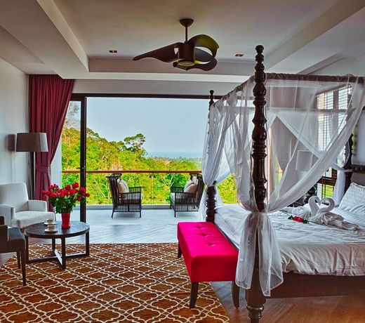 Fully Serviced Grand Villa Luxury Time Phuket SHA Plus