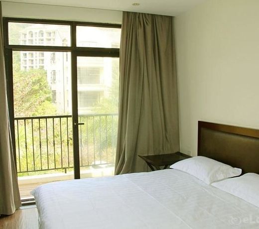 Golden Bay Garden Hotel