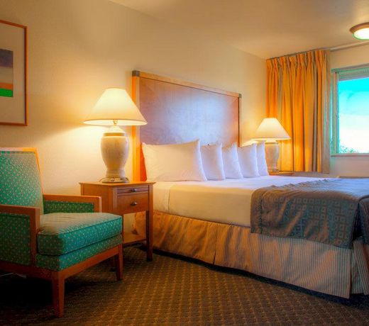 Olympic View Inn