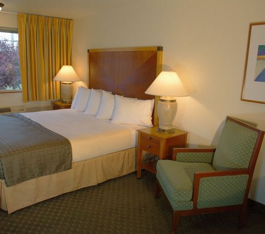 Olympic View Inn