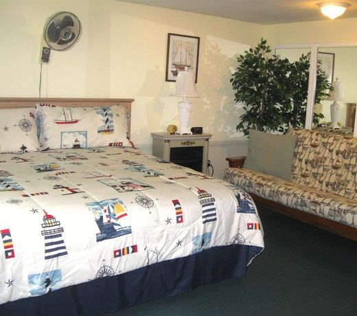 A Beach Breeze Inn