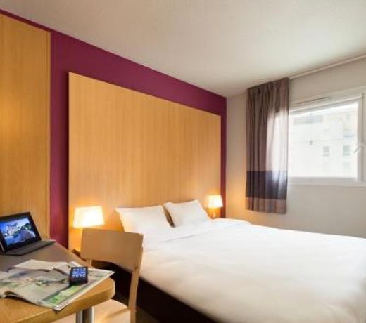 B&B HOTEL Saint-Etienne La Terrasse