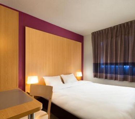 B&B HOTEL Saint-Etienne La Terrasse