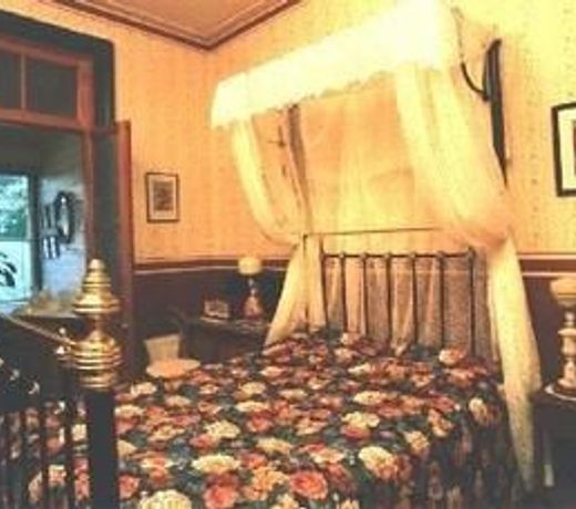 Sirens Bed and Breakfast