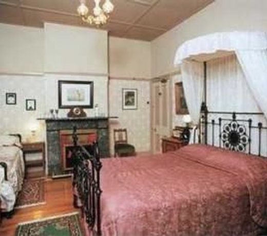 Sirens Bed and Breakfast