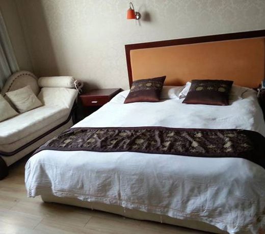 Jinmao Holiday Hotel