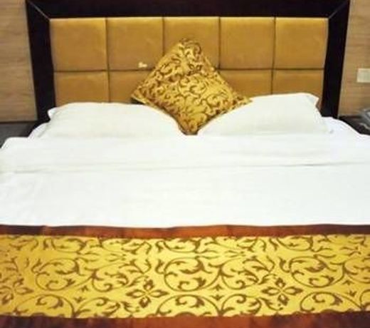 Aoxin Commerce Hotel