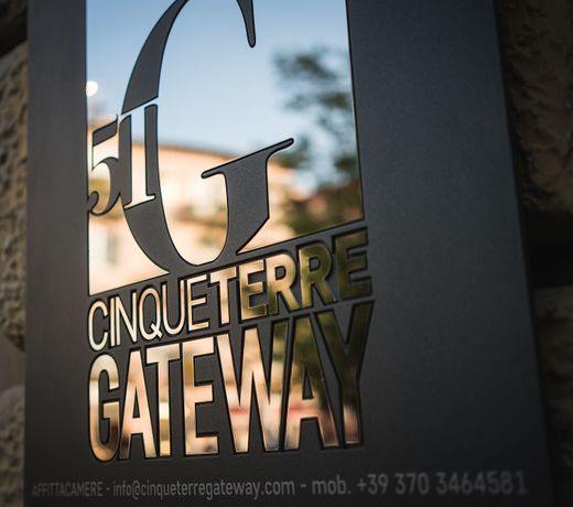 Cinque Terre Gateway