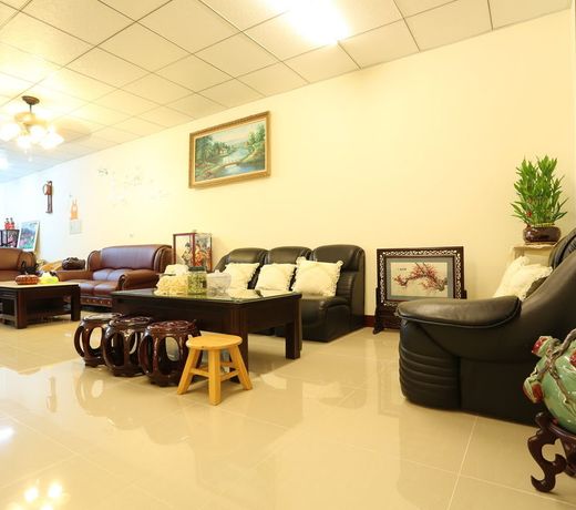 Romantic Tongshen B&B
