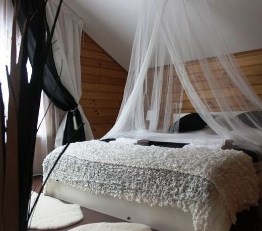 Crocus Art Hotel
