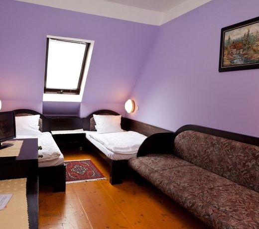 Hotel N