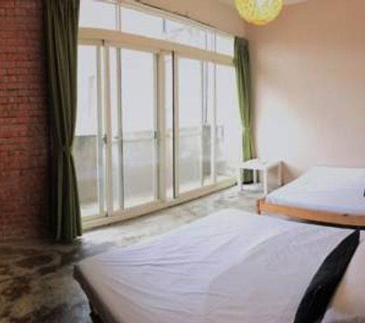 Lane62 Hostel