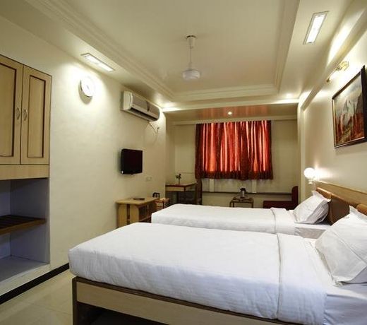 Hotel Suyash Deluxe