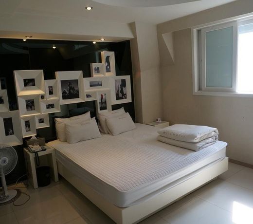 Aria Motel