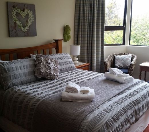 Oamaru House Bed and Breakfast
