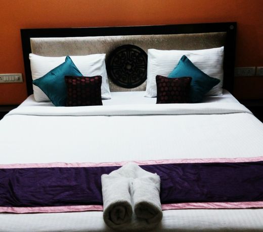 Rishon Suite