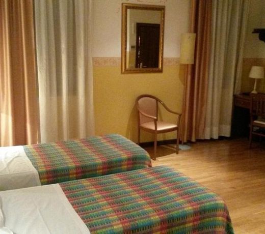 Albergo Ristorante Flora