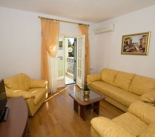 Montesan Beach Apartments Sveti Stefan
