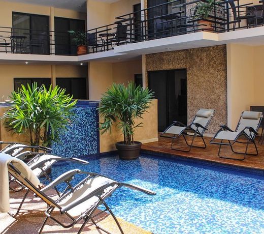 Pedregal Manor with 45 Private Rooms & FREE ULTRA HIGH SPEED INTERNET