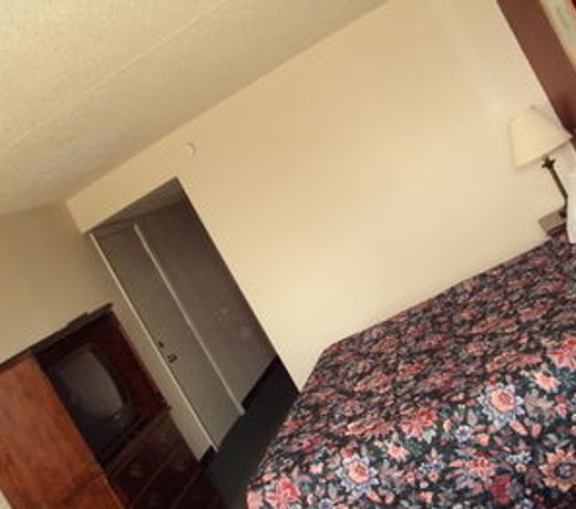 Red Carpet Inn Fanta Suites Hotel