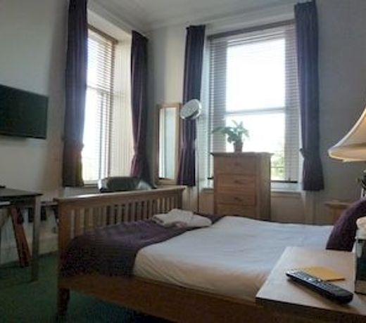 Inn At The Park Hotel