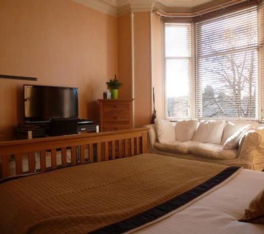 Inn At The Park Hotel