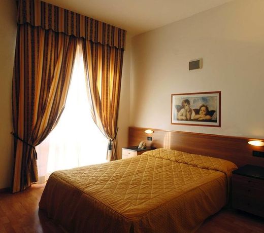 Hotel Mary Rose