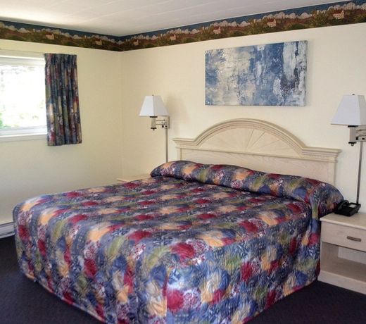 Stratford Suburban Motel