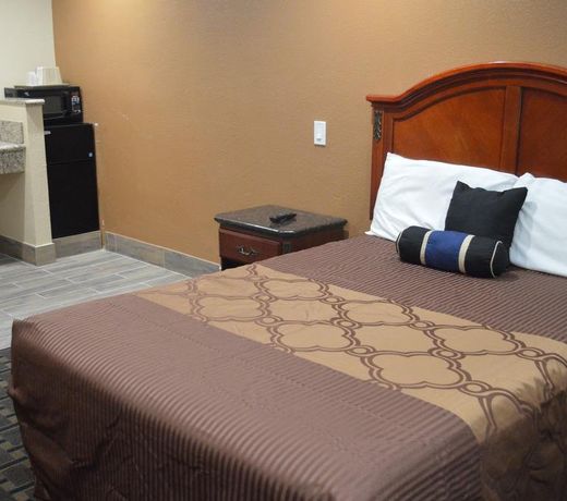 Tustin Motor Lodge