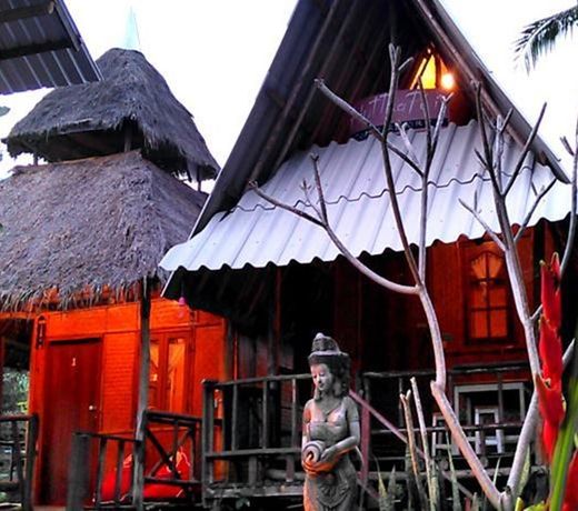 HUT HUG PAI HOME STAY