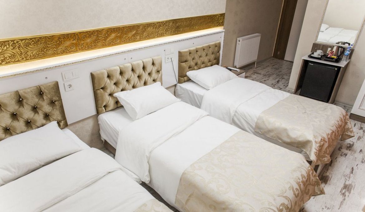 White Palace Hotel