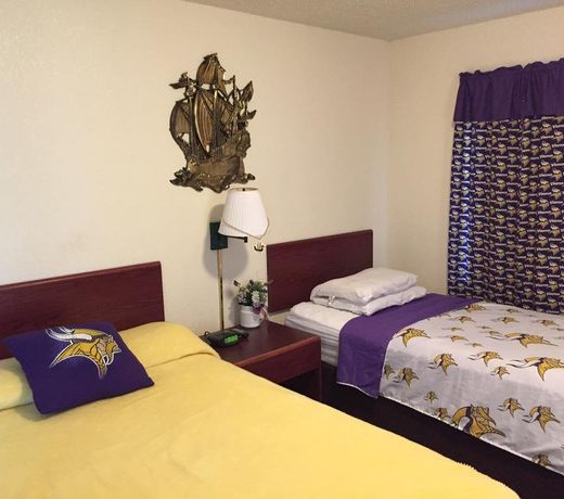 Highland Court Motel