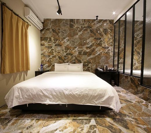 Almond Hotel Busan Station