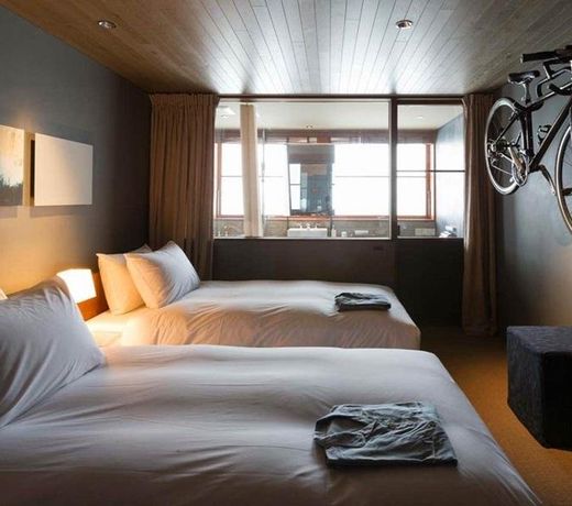 Hotel Cycle