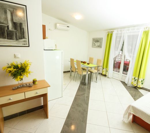 Apartments Petra