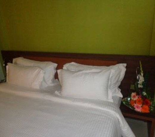 COUNTRY CLUB HOSPITALITIES & HOLIDAYS