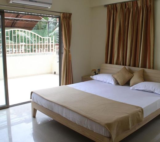 OYO 12993 Pramila Court