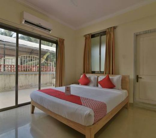 OYO 12993 Pramila Court