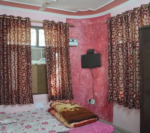 Goel Residency