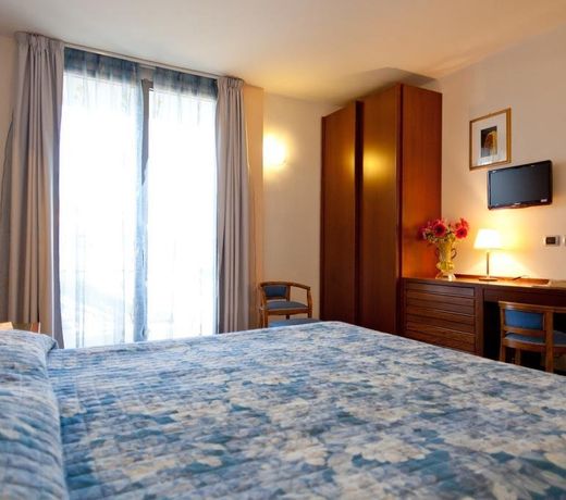 Hotel Idania
