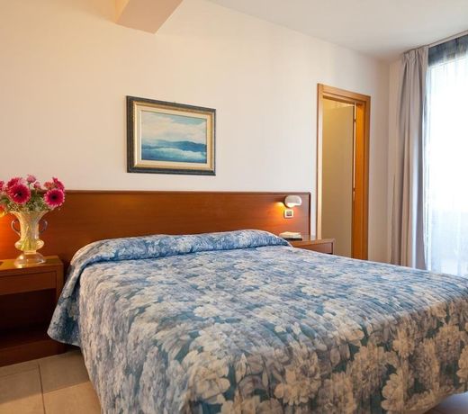 Hotel Idania