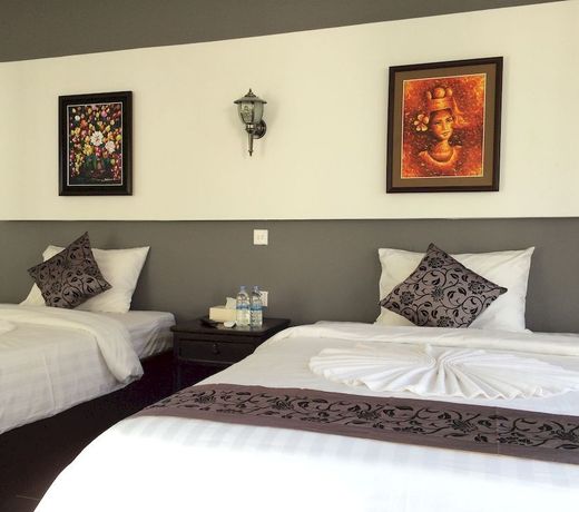 Sea Breeze Resort