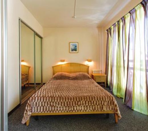 Country Club Neftyanik