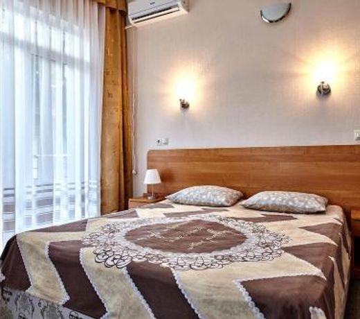 South Briz Hotel