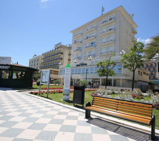 Hotel Royal