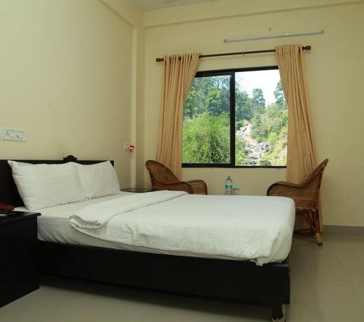 Munnar Black Forest Resort