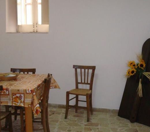 HOLIDAY HOME ALLA CAVA